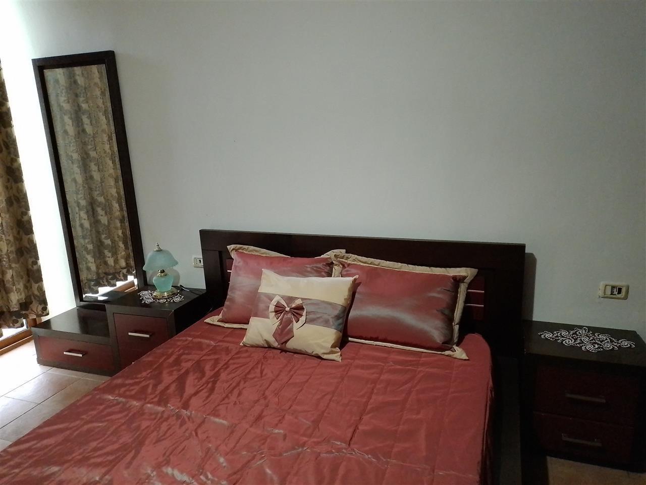 JEPET ME QERA 1+1, DURRES, PLAZH