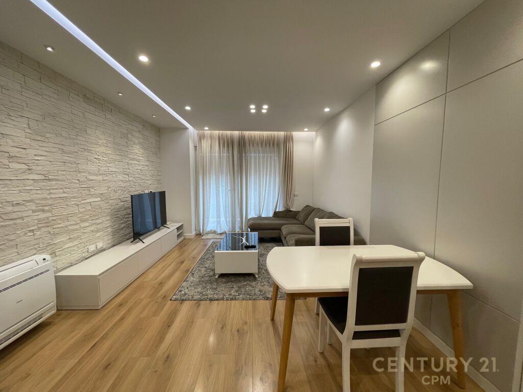 APARTAMENT 2+1+2 LUKSOZ ME QIRA TEK ISH HIPOTEKA !