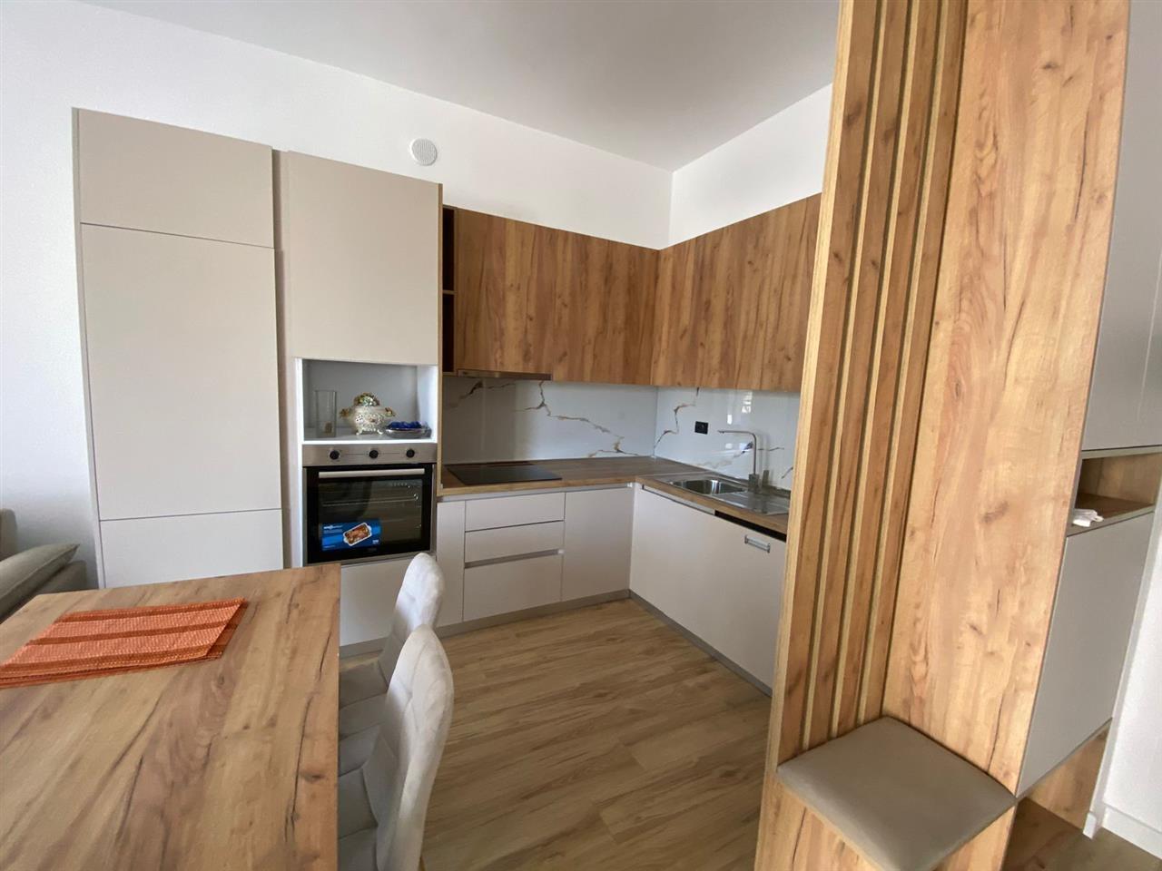 Apartament me qera 1+1