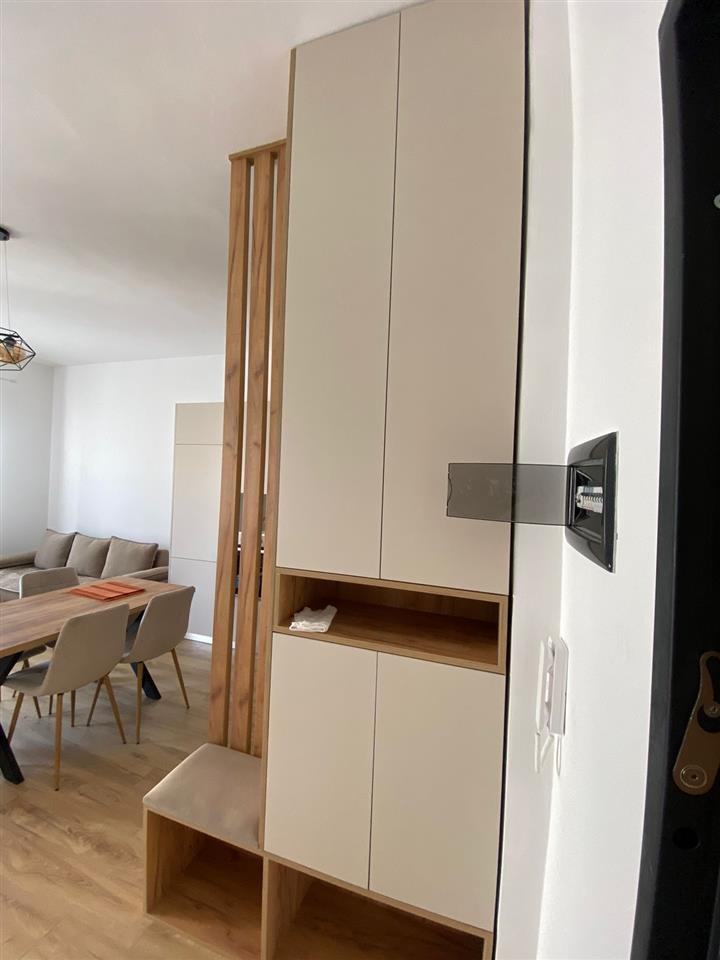 Apartament me qera 1+1