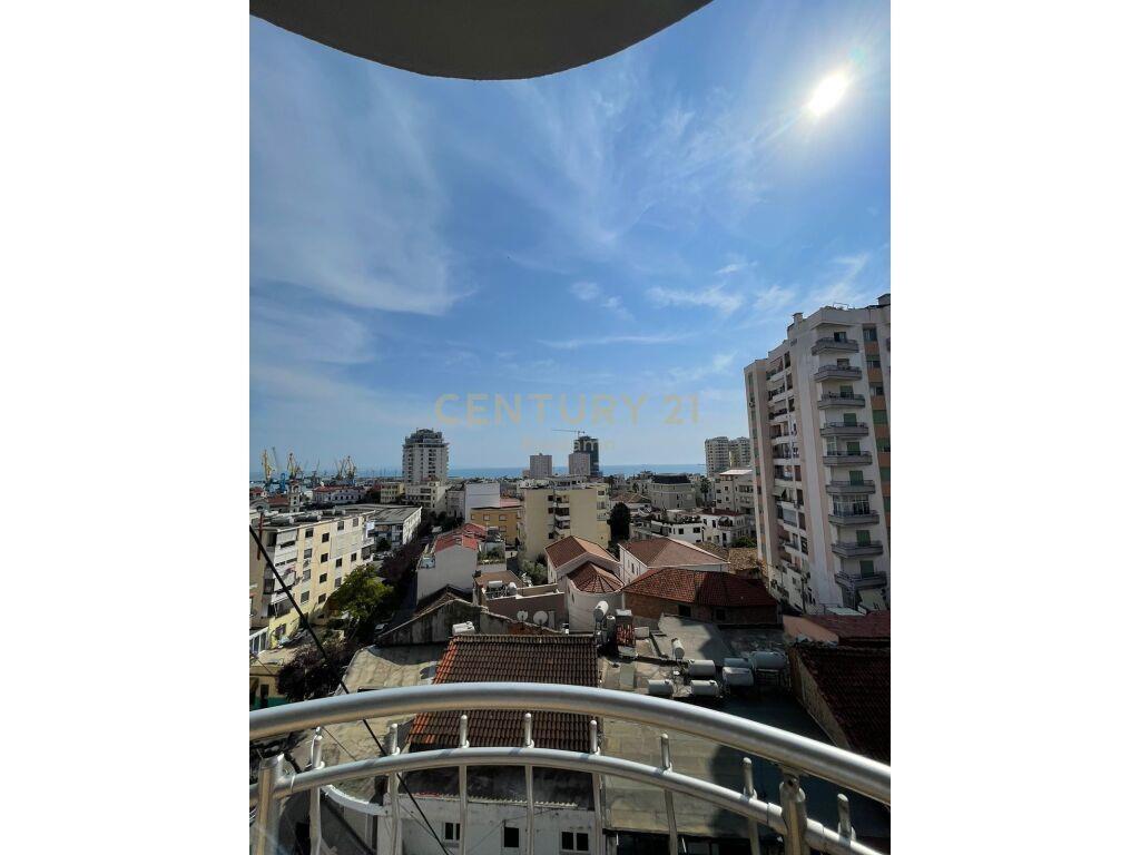 JEPET APARTAMENT 2+1+2 NE QENDER ME PAMJE DETI, DURRES!!