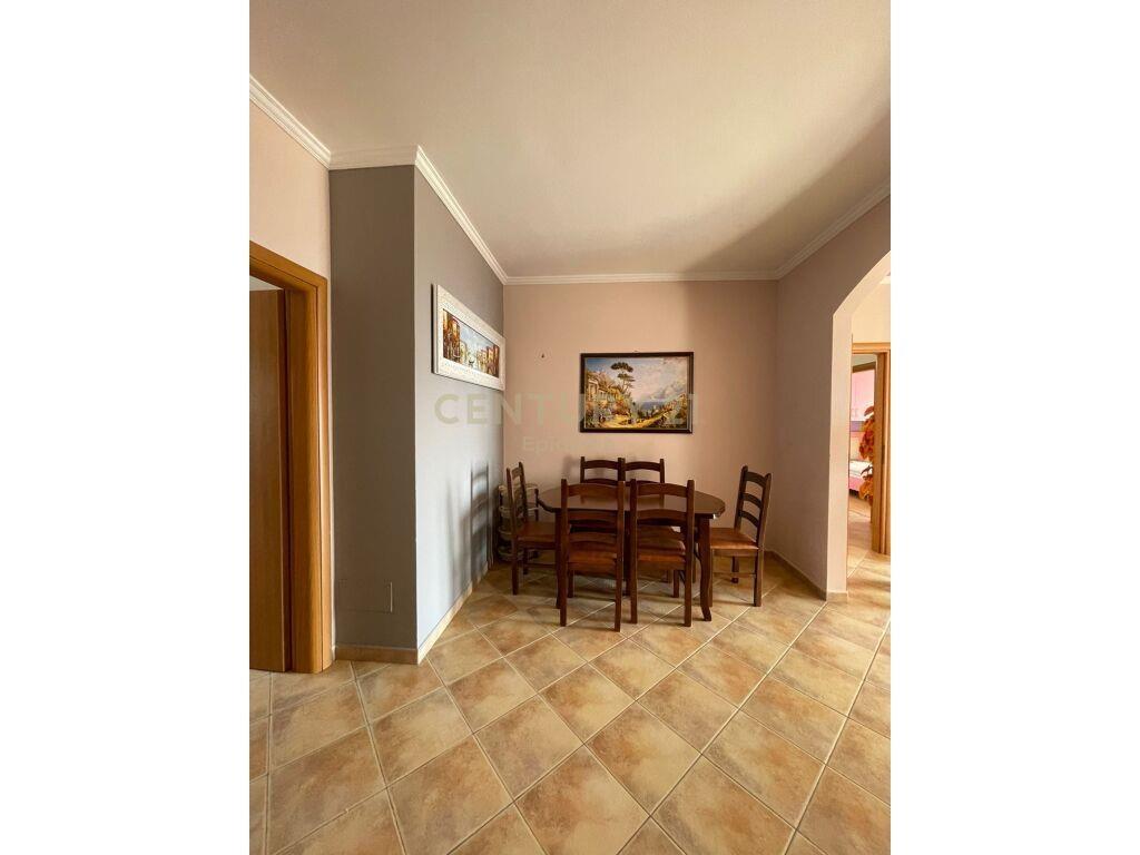 JEPET APARTAMENT 2+1+2 NE QENDER ME PAMJE DETI, DURRES!!