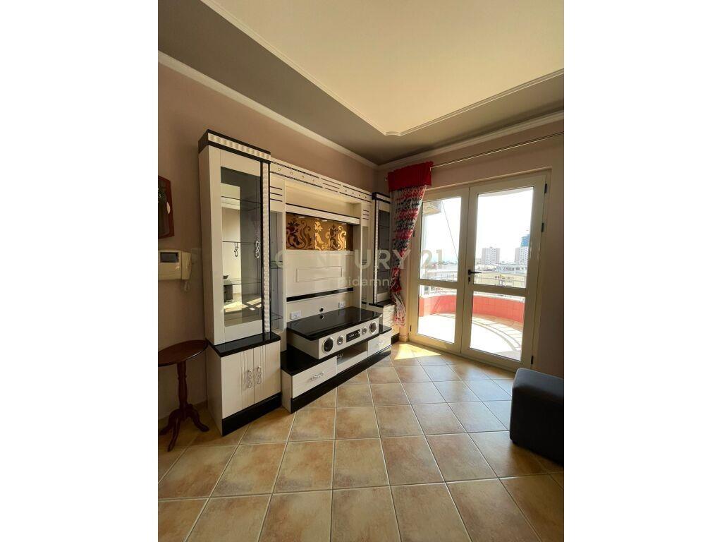 JEPET APARTAMENT 2+1+2 NE QENDER ME PAMJE DETI, DURRES!!