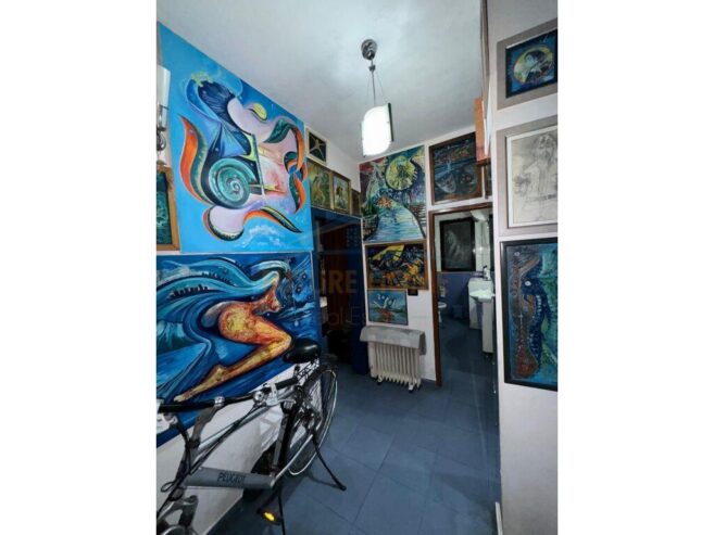 Shitet, Apartament 1+1 , Laprakë, Tiranë