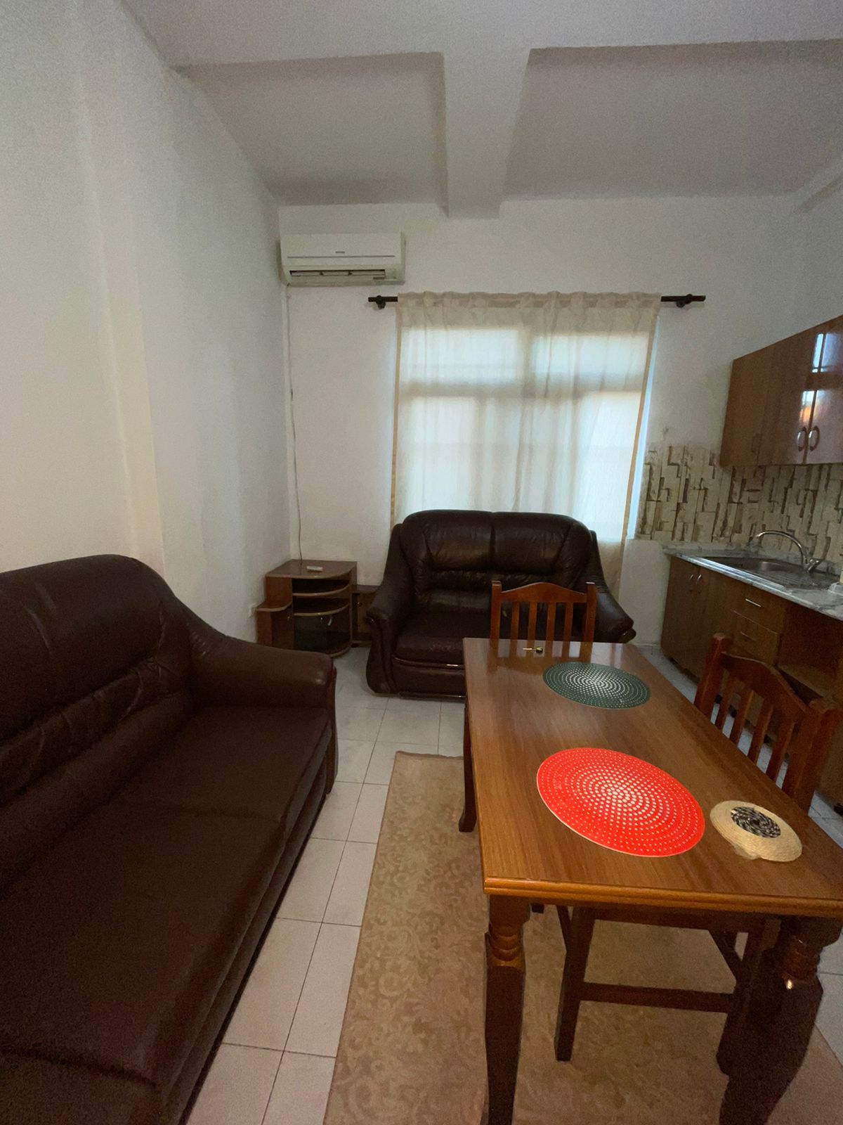 Apartament 1+1 me qira tek 9-Katshet