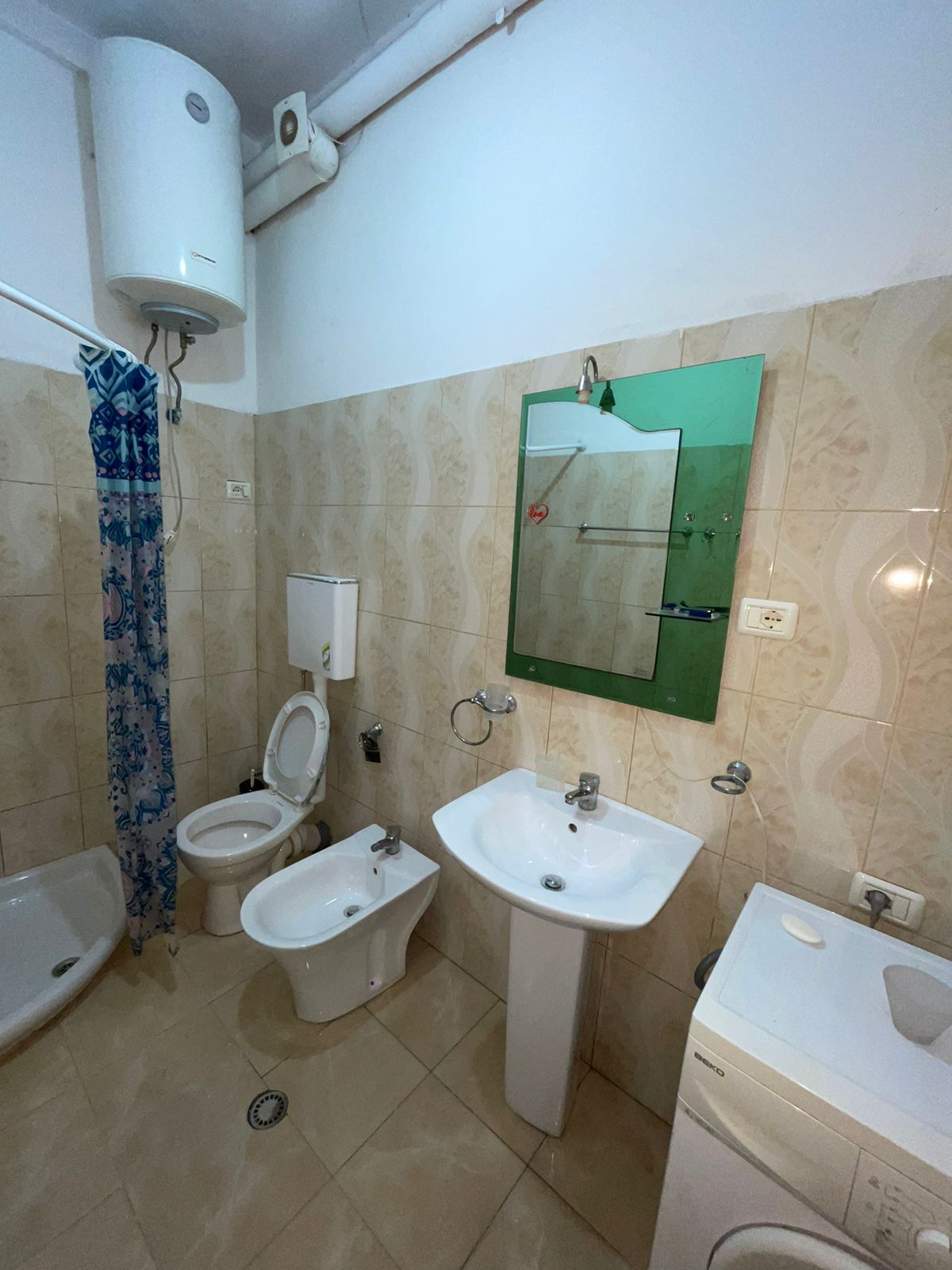 Apartament 1+1 me qira tek 9-Katshet