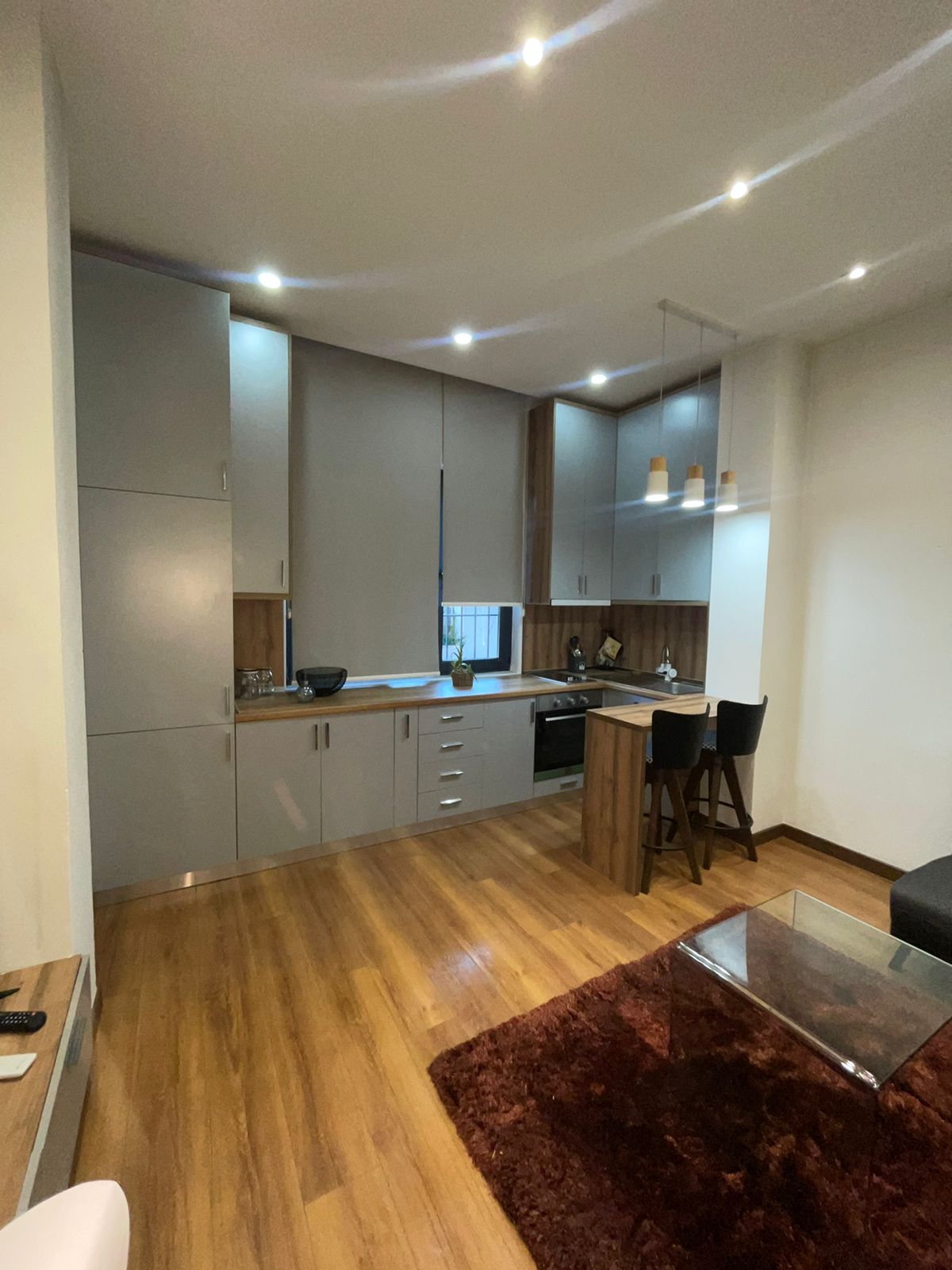 Apartament me qira 1+1 tek 9-Katshet