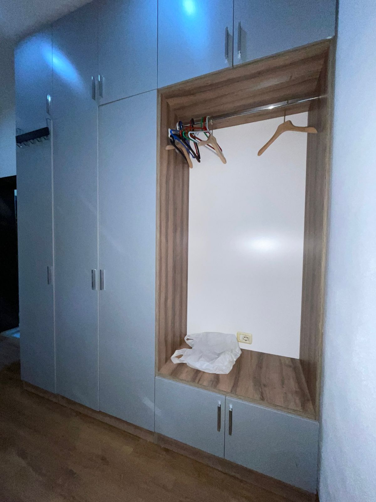 Apartament me qira 1+1 tek 9-Katshet