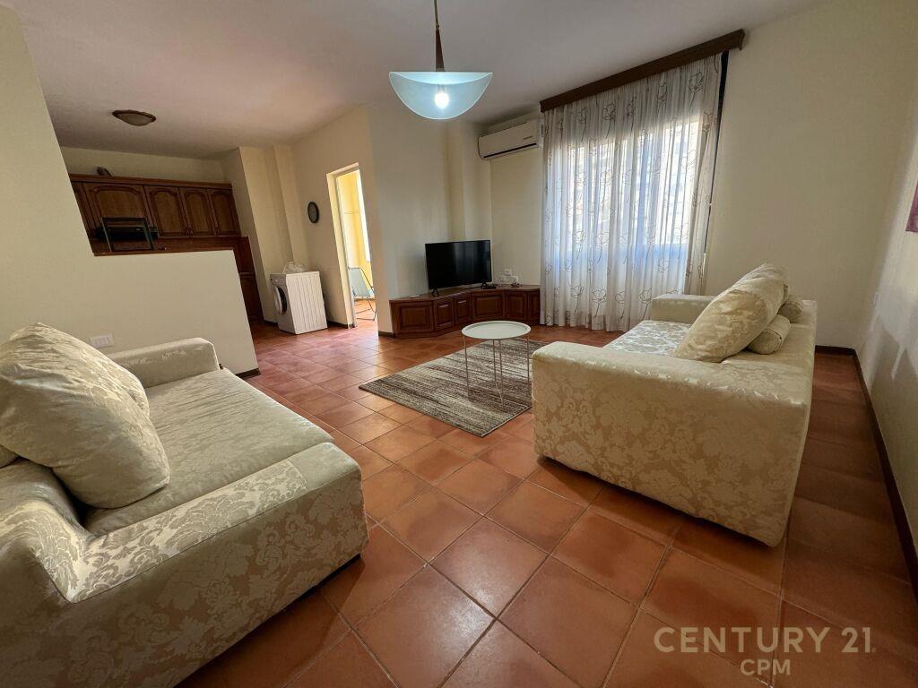 Apartament 1+1 me qira ne Qender, tek Piazza!