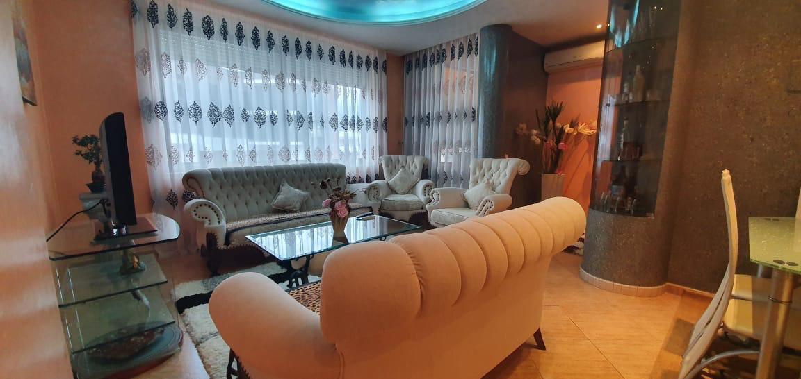 Apartament 1+1 tek Komuna e Parisit