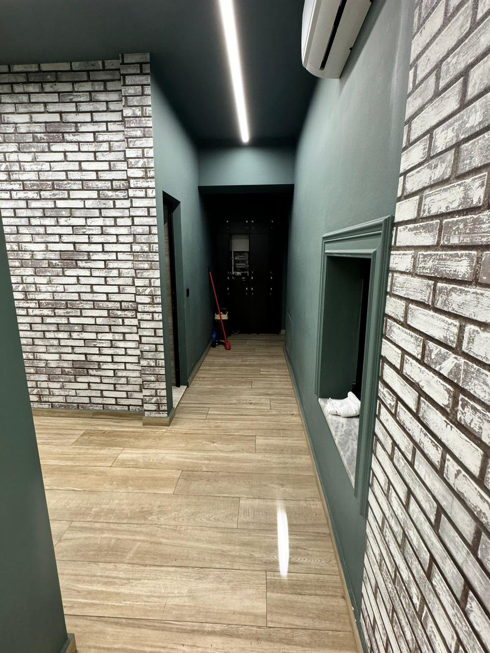 Ambient biznesi me qira tek Blloku