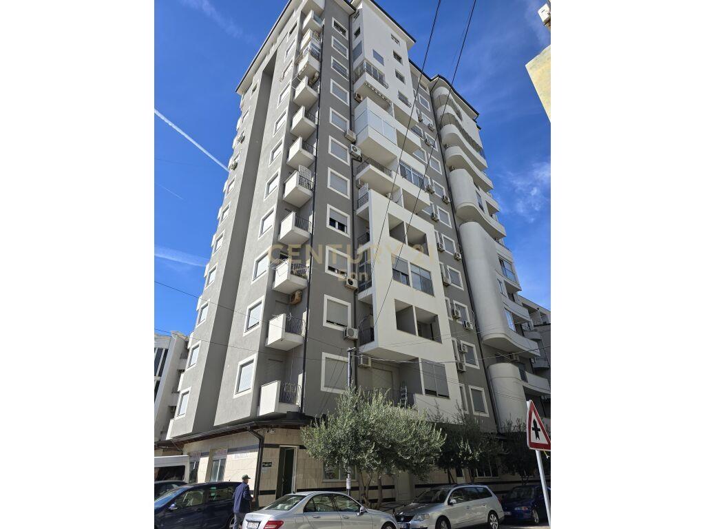 Apartament 1+1 me Pamje nga Deti tek Shkëmbi i Kavajës!