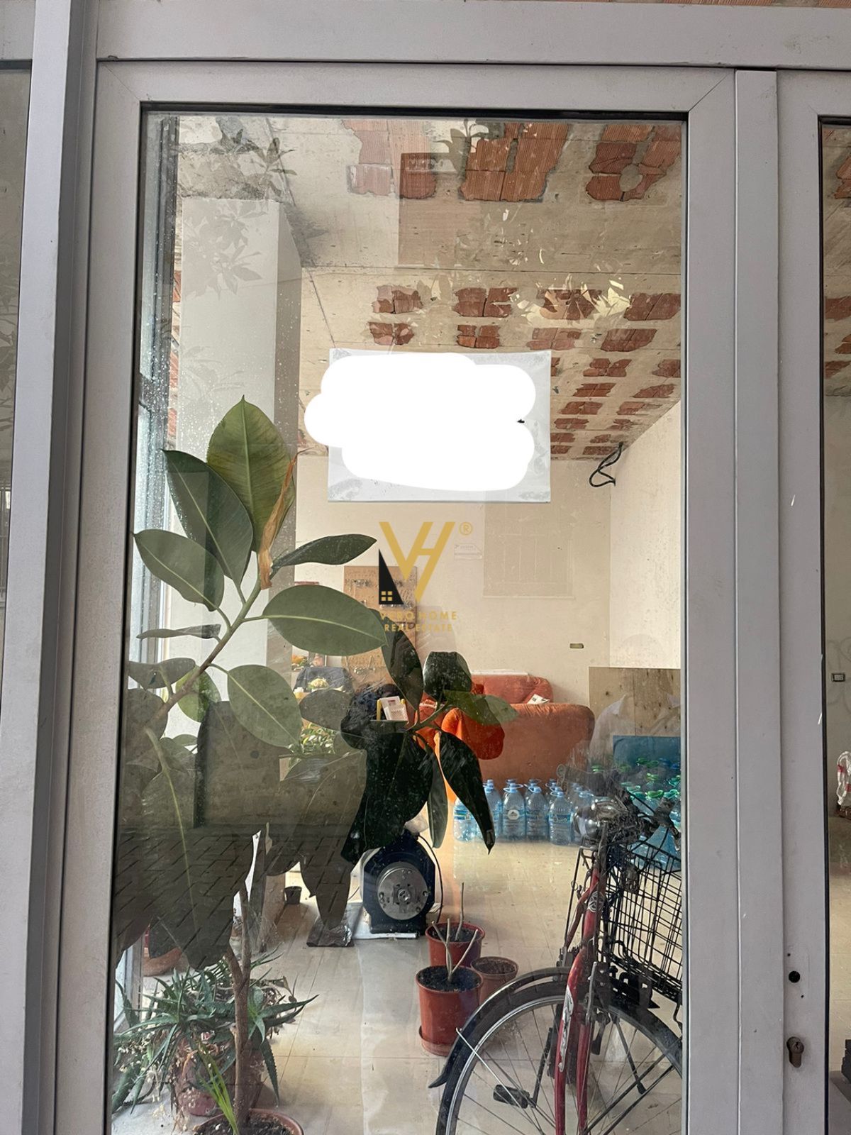 SHITET DYQAN 67 M2 NE DON BOSKO 170.000 EURO