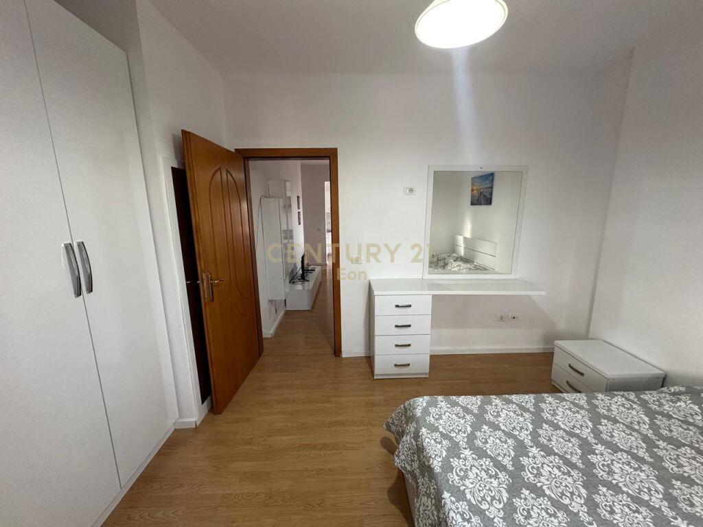 AFER MUZEUMIT, JEPET ME QIRA APARTAMENT 1+1!