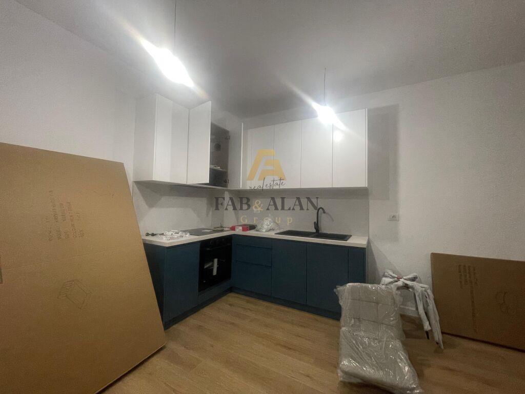 3+1 ME QERA TEK KRYQEZIMINI LAPRAKES!