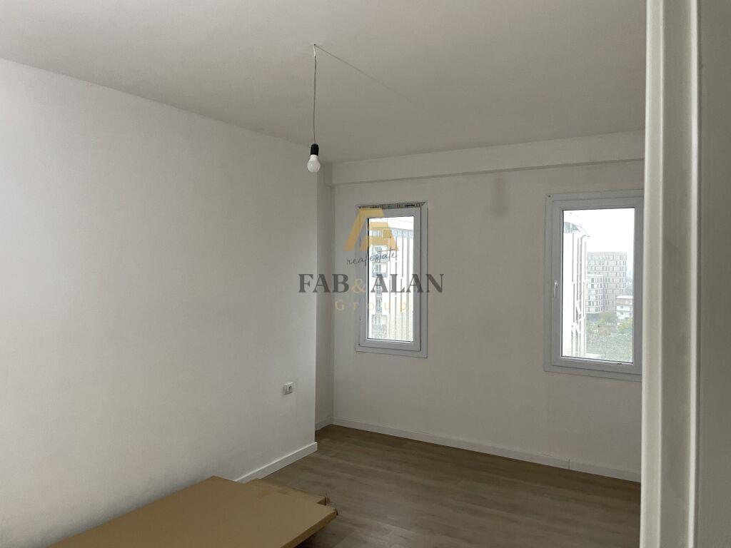 3+1 ME QERA TEK KRYQEZIMINI LAPRAKES!