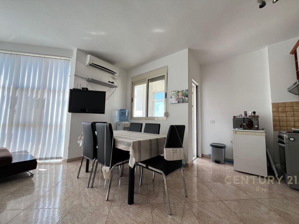 Shitet Apartament 2+1 në Mali i Robit, Durrës !!