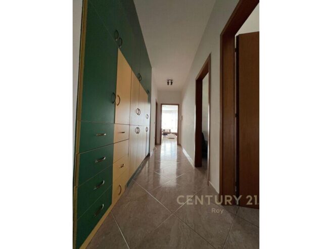 Shitet Apartament 2+1 në Mali i Robit, Durrës !!