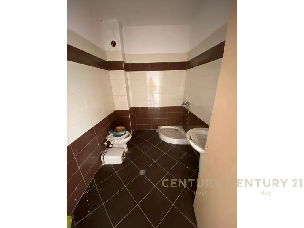 SHITET APARTAMENT 2+1+2T ME PAMJE DETI NE PLAZH, STACIONI I