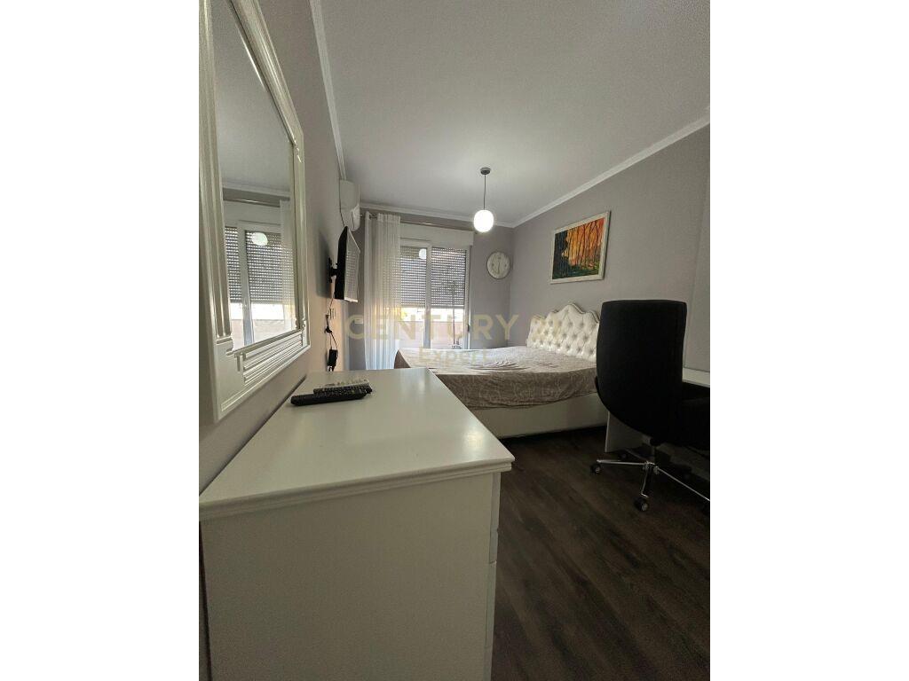 JAPIM ME QIRA APARTAMENT 2+1+PARKIM TEK KONTAKT!expert101935