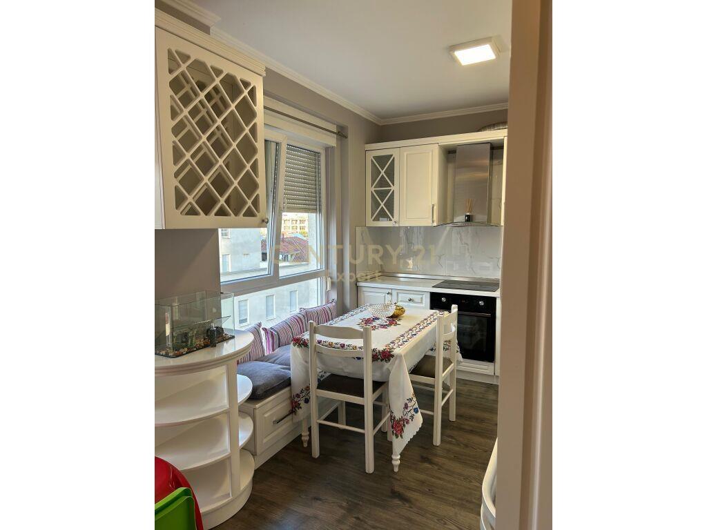 JAPIM ME QIRA APARTAMENT 2+1+PARKIM TEK KONTAKT!expert101935