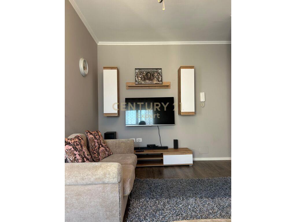 JAPIM ME QIRA APARTAMENT 2+1+PARKIM TEK KONTAKT!expert101935