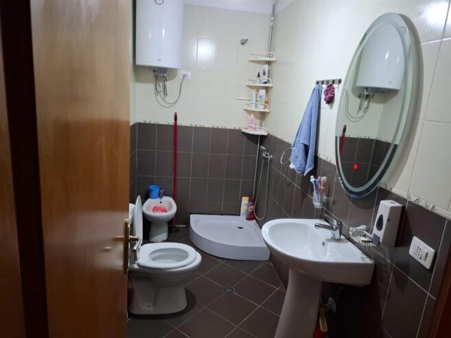 Shitet apartament 1+1 ne Fresk, Tirane