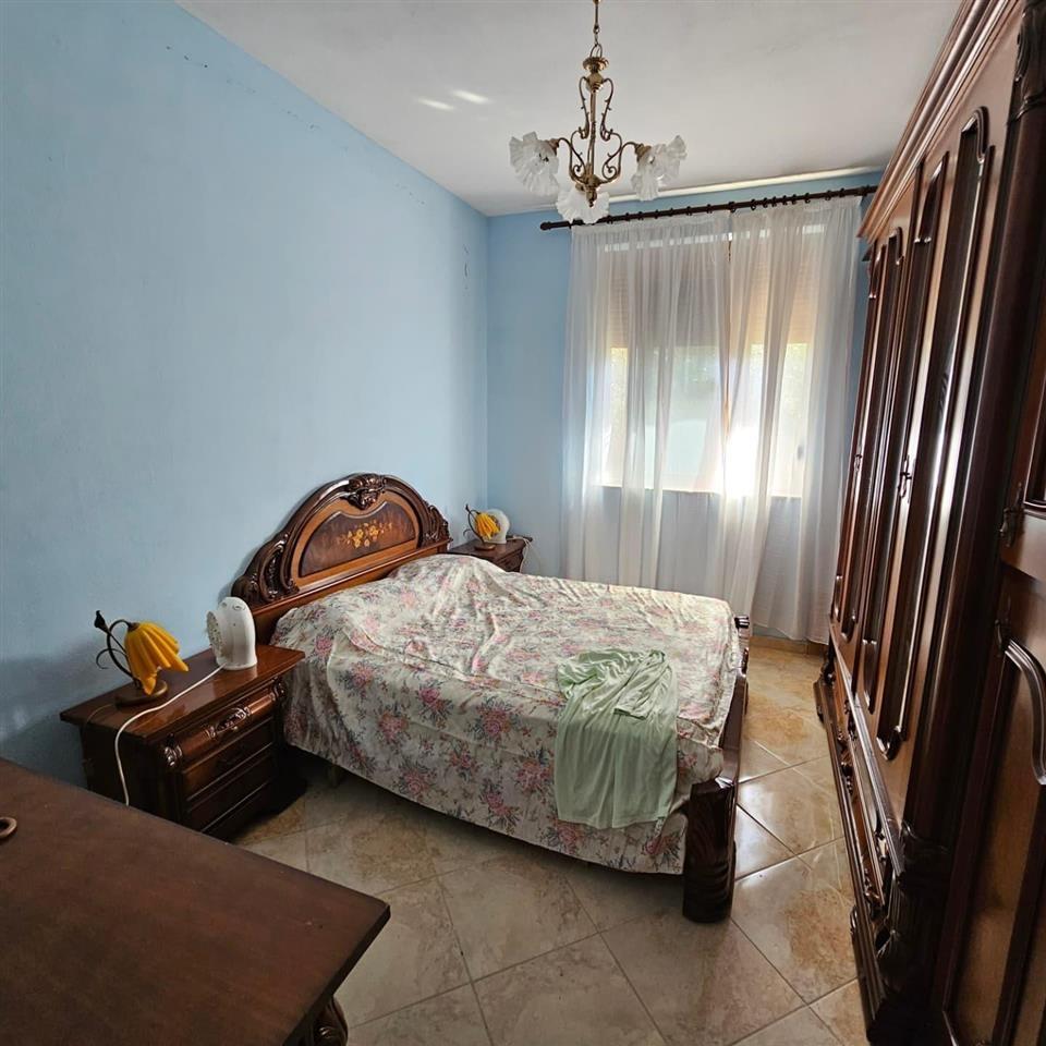 SHITET VILE 2 KATESHE UJI FTOHT VLORË ! 181m2 . 500 M2 TRUAL