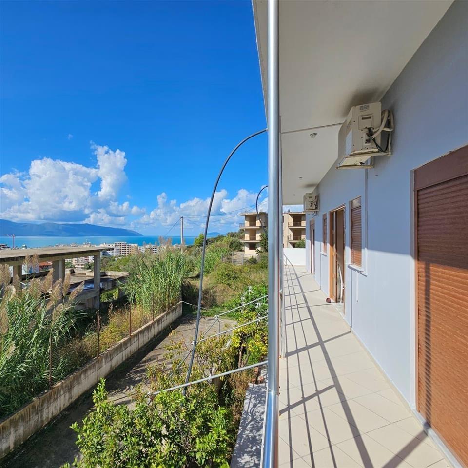 SHITET VILE 2 KATESHE UJI FTOHT VLORË ! 181m2 . 500 M2 TRUAL
