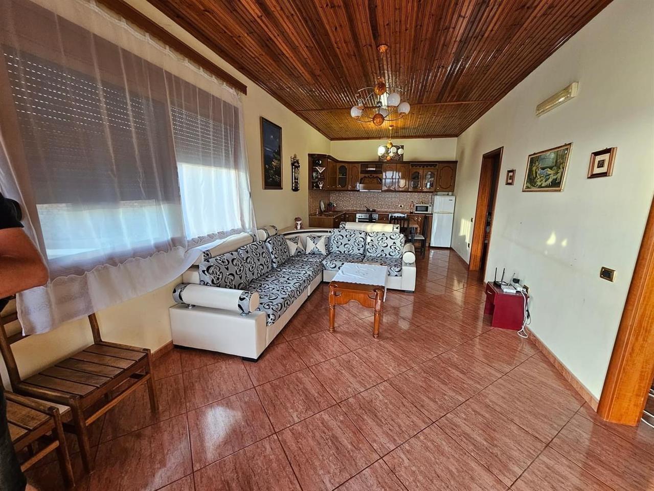 SHITET VILE 2 KATESHE VLORË ! 155 m2 . 128 000 euro. Prane