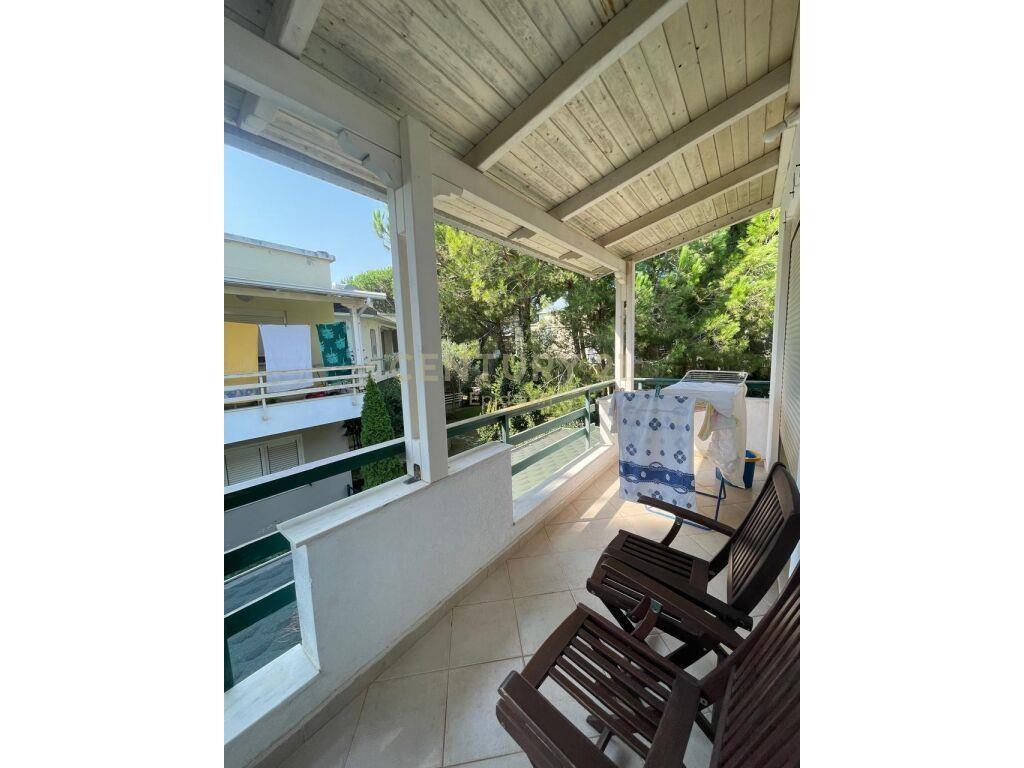 JEPET ME QIRA APARTAMENT 2+1+2 TE LURA 3 NE GJIRIN E LALZIT!