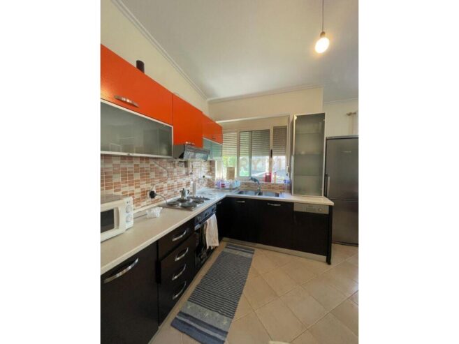 JEPET ME QIRA APARTAMENT 2+1+2 TE LURA 3 NE GJIRIN E LALZIT!