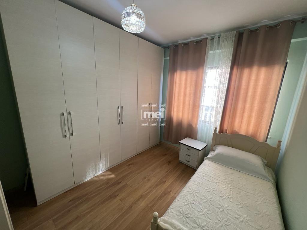JEPET ME QIRA APARTAMENT 2+1 ME PAMJE NGA DETI, VILA E ZOGUT
