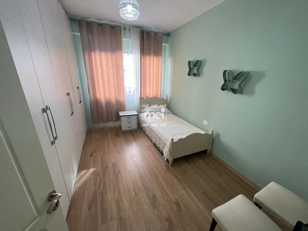 JEPET ME QIRA APARTAMENT 2+1 ME PAMJE NGA DETI, VILA E ZOGUT