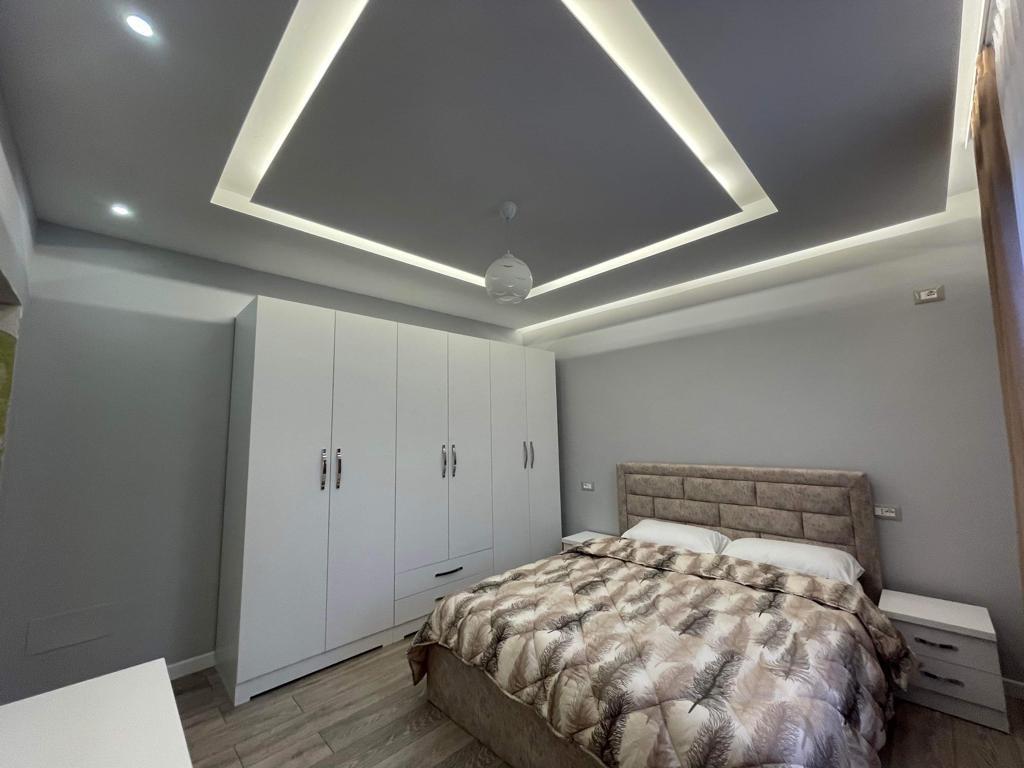 JEPET ME QERA SHTEPI 2 KATESHE NE GOLEM!