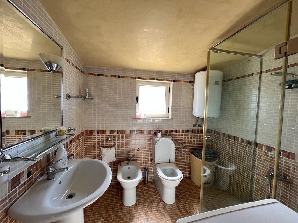 JEPET ME QIRA APARTAMENT 1+1 NE HEKURUDHA ME PAMJE NGA DETI