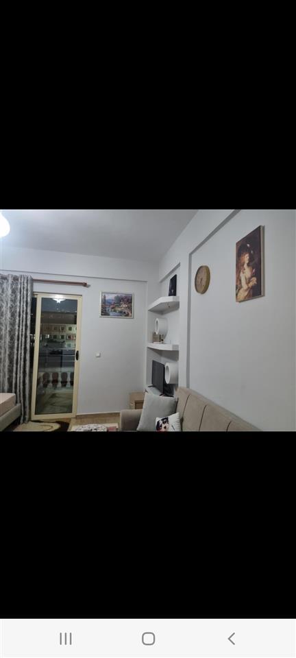 Shitet studio apartament
