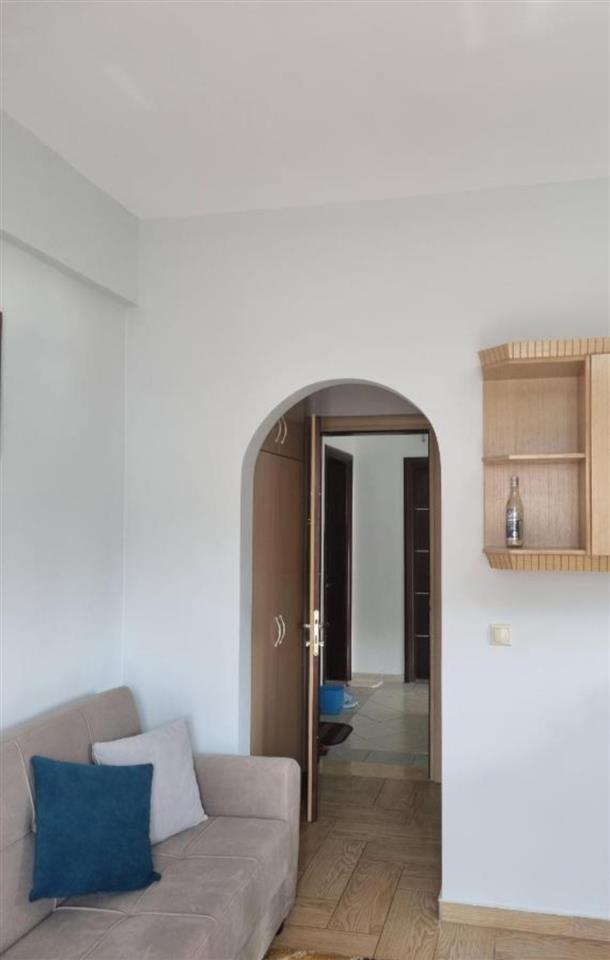 Shitet studio apartament