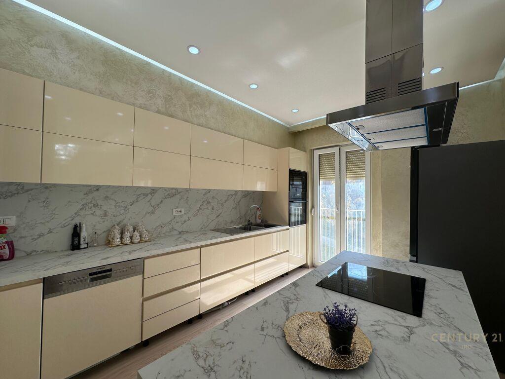 Apartament Modern 2+1+2 tek Park Life Residence!