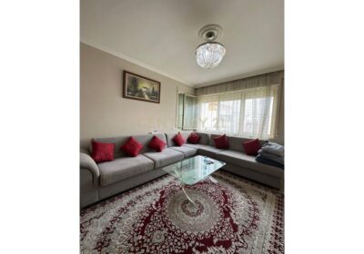 LIQENI I THATE, SHESIM GARSONIERE! 79,000 € everest101307