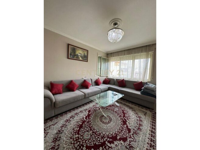 LIQENI I THATE, SHESIM GARSONIERE! 79,000 € everest101307