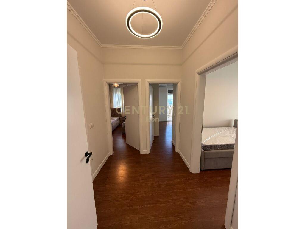 Super Apartament 3+1+2 për Qira në Qendrën e Durrësit !