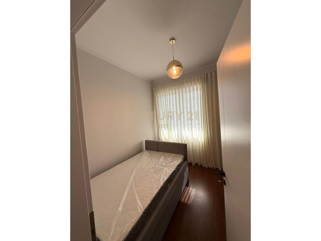 Super Apartament 3+1+2 për Qira në Qendrën e Durrësit !