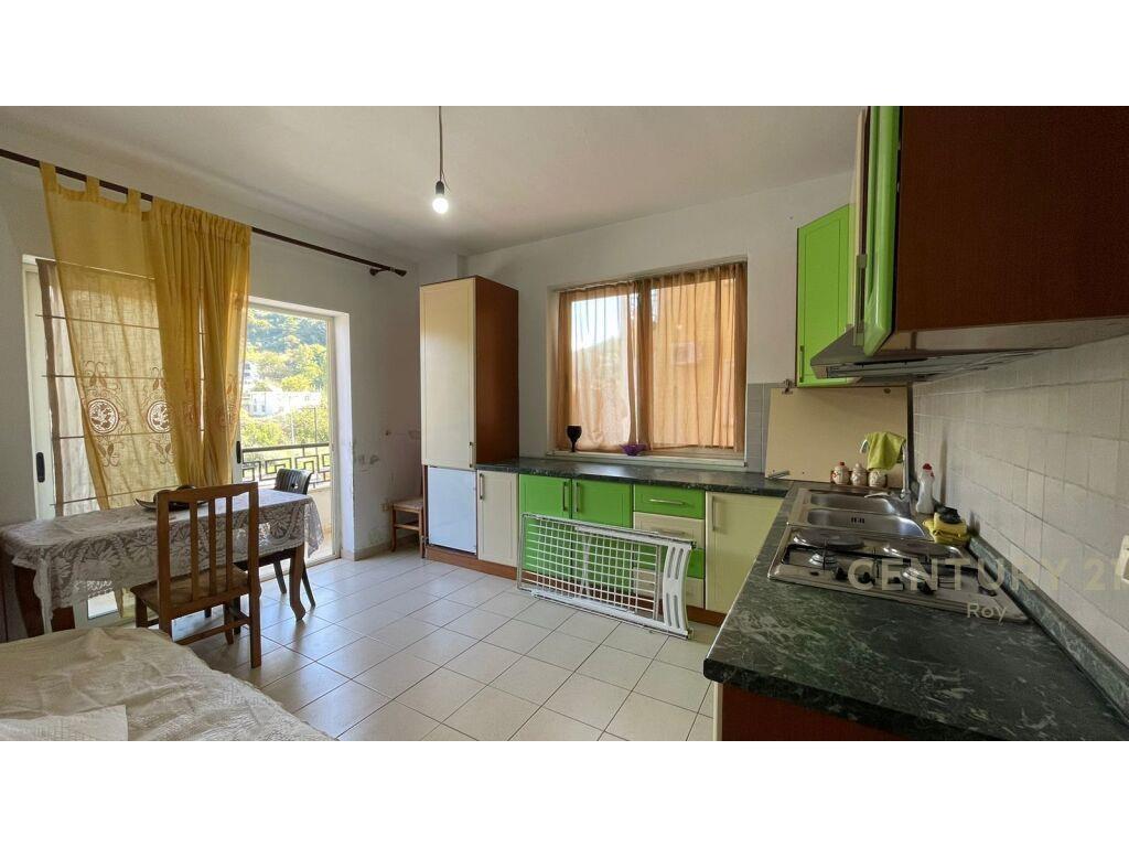 SHITET APARTAMENT 1+1 TEK SHKEMBI I KAVAJES!