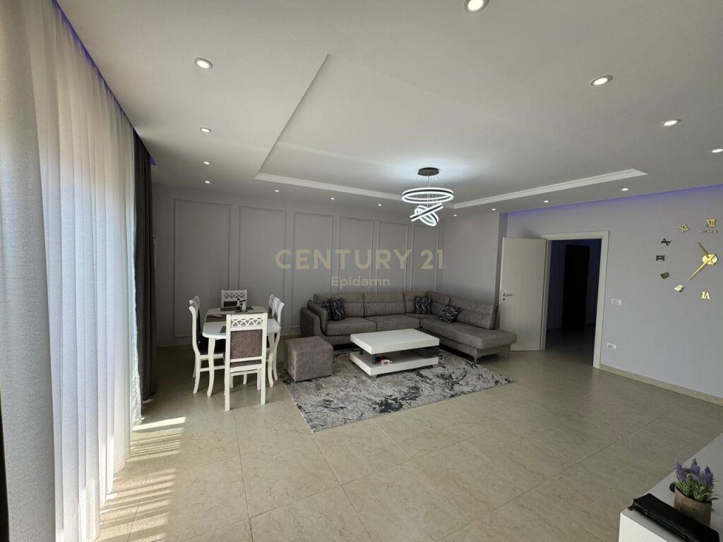 Apartament 2+1 me Qira tek Rruga e re e Portit, Durrës!