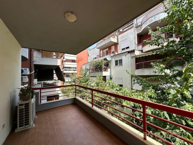 Tek Liqeni I Thate Japim Me Qira 800 € bot98209
