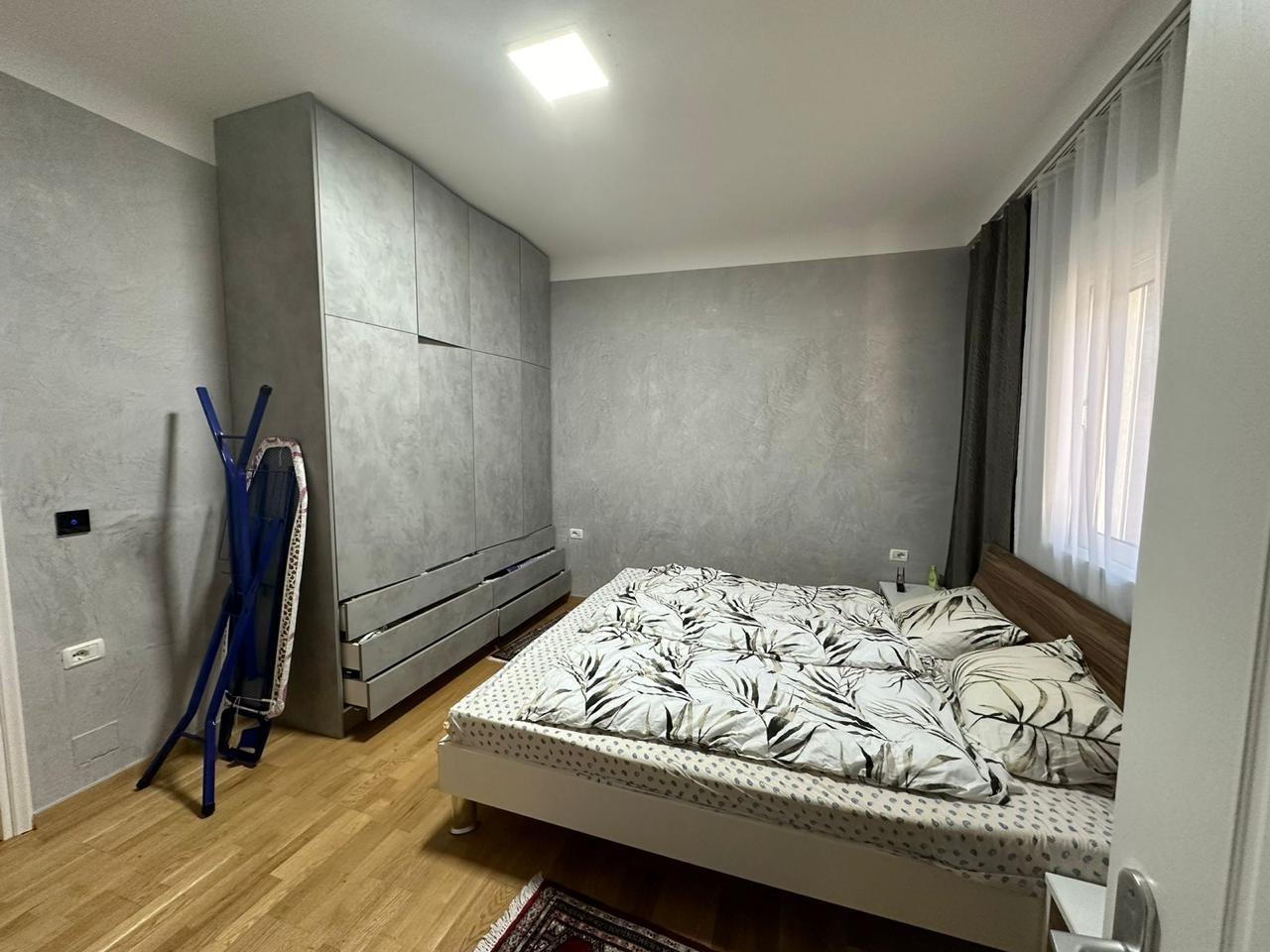 SHITET APARTAMENT 2+1+2 NË SARANDË