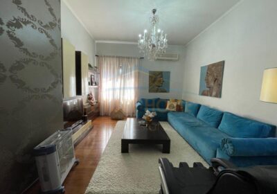Shitet, Apartament 2+1+2, Qender,Tirane 350,000 €