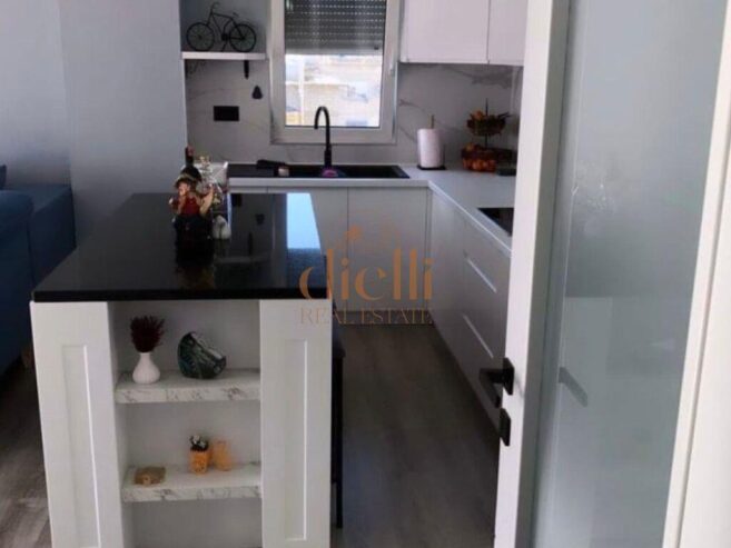 SHITET APARTAMENT 2+1+2, NE VASIL SHANTO