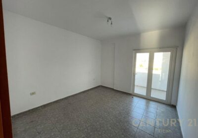 SHITET APARTAMENT 2+1 NE RRUGEN BARDHYL, PRANE BAR OSLOS.